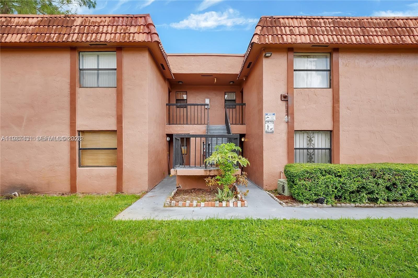 6580 W 27th Ct # 12, Hialeah FL 33016 — 1