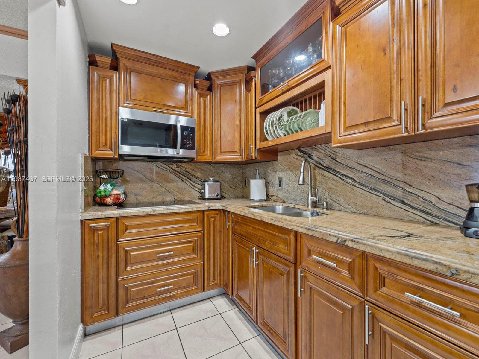 871 SE 5th Pl, Hialeah FL 33010 — 17