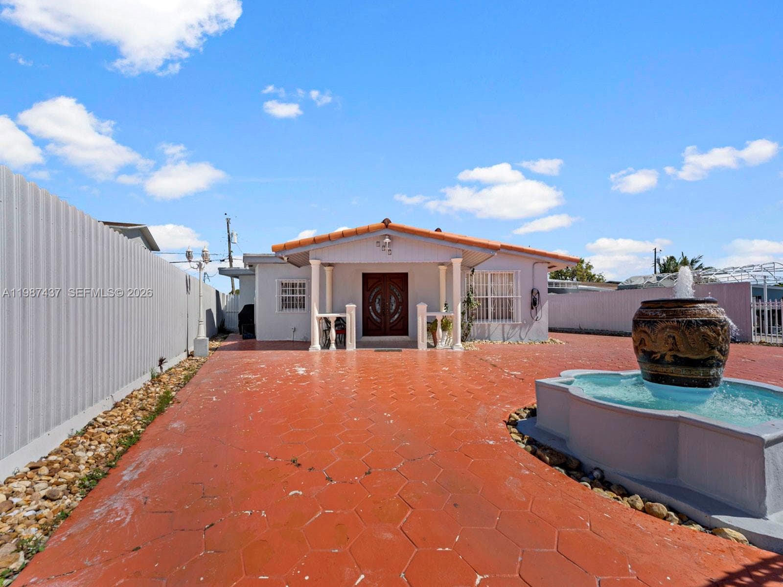 871 SE 5th Pl, Hialeah FL 33010 — 7