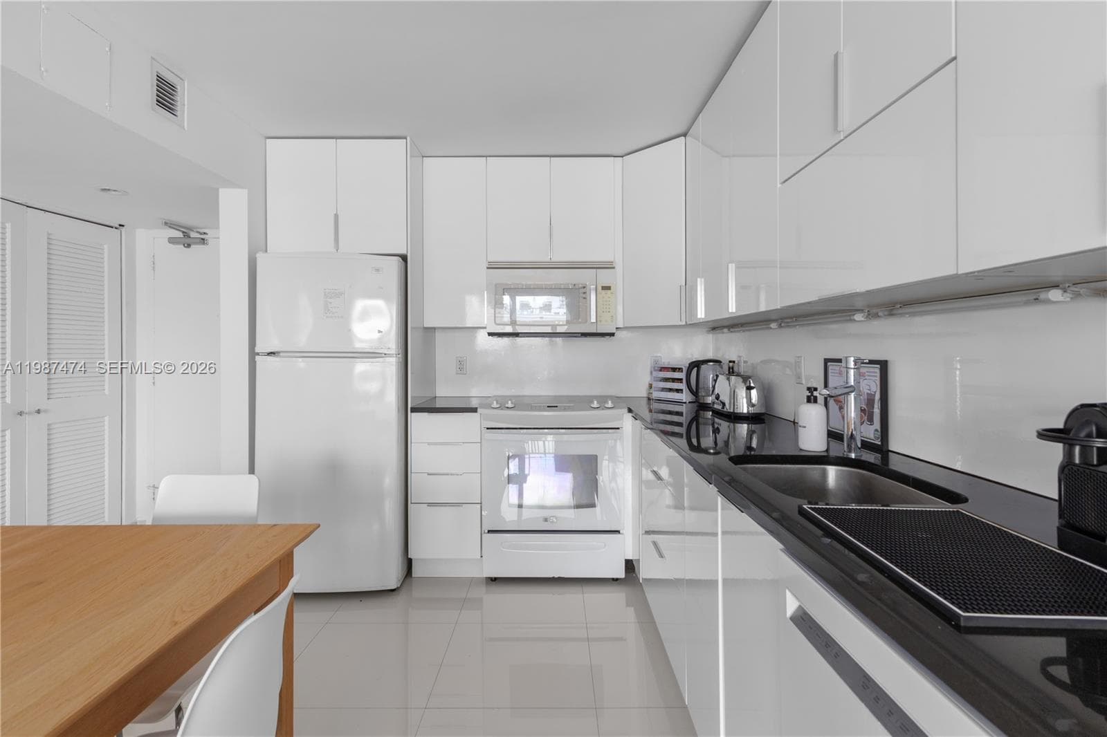 345 Ocean Dr # 607, Miami Beach FL 33139 — 14