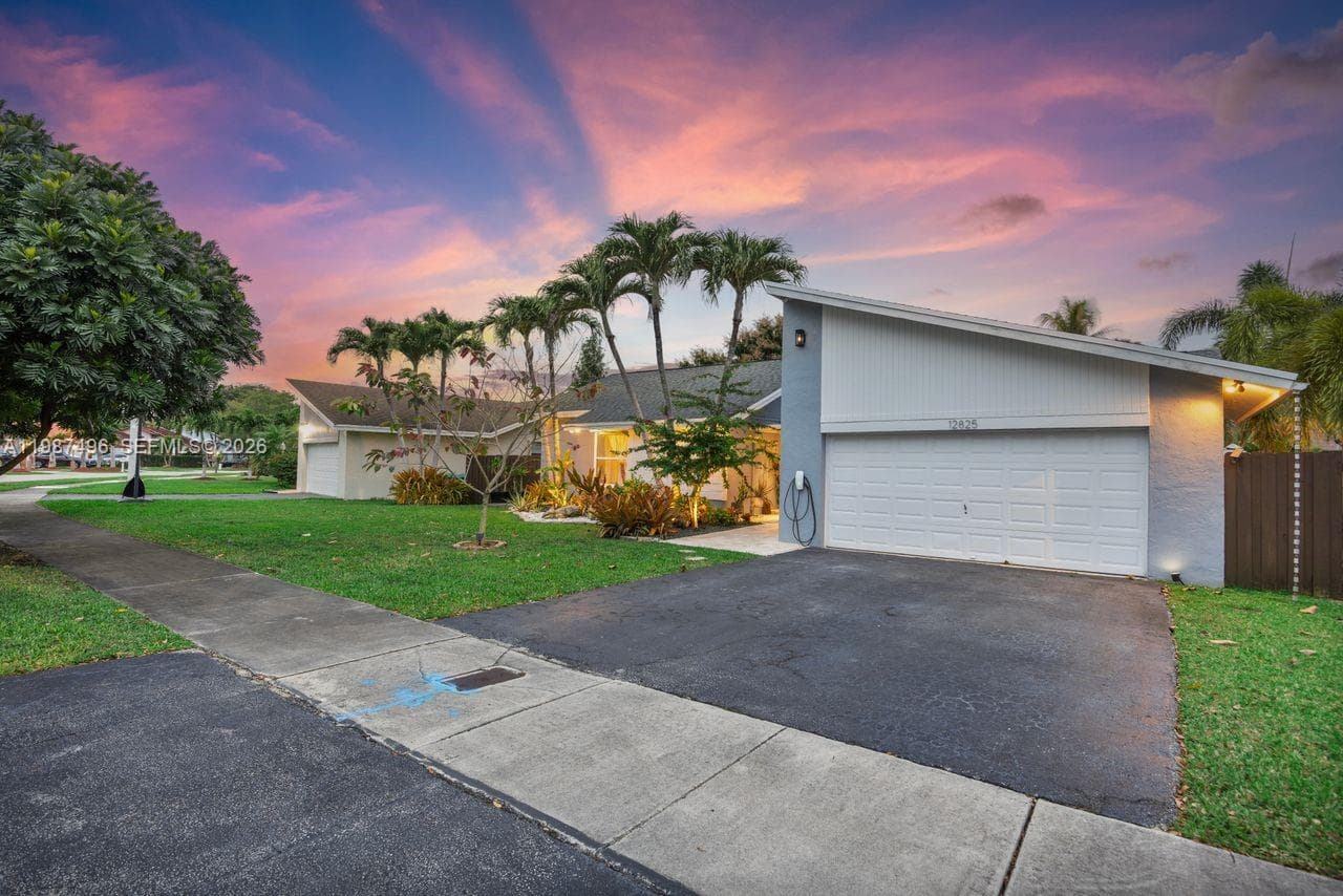 12825 SW 116th St, Miami FL 33186 — 61