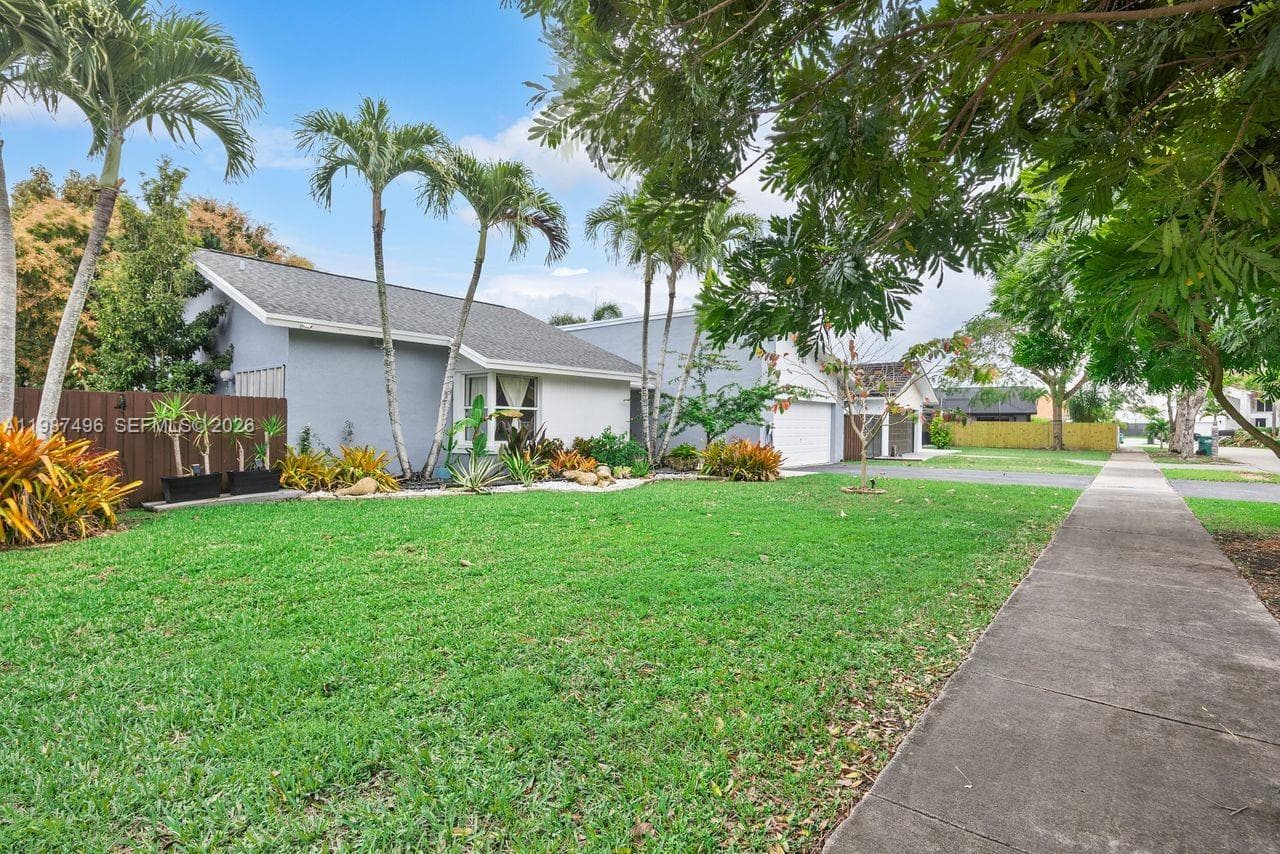 12825 SW 116th St, Miami FL 33186 — 59