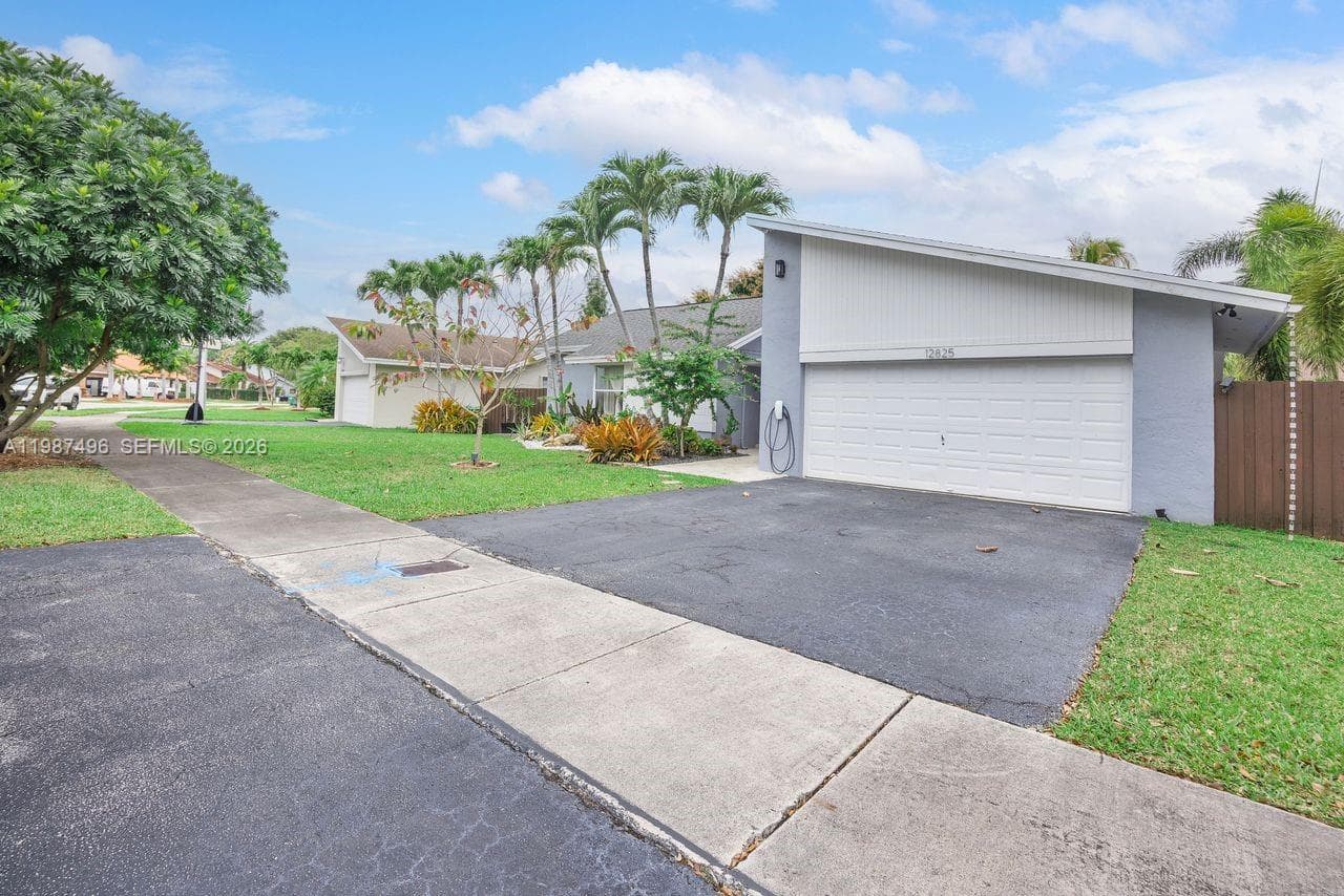12825 SW 116th St, Miami FL 33186 — 50