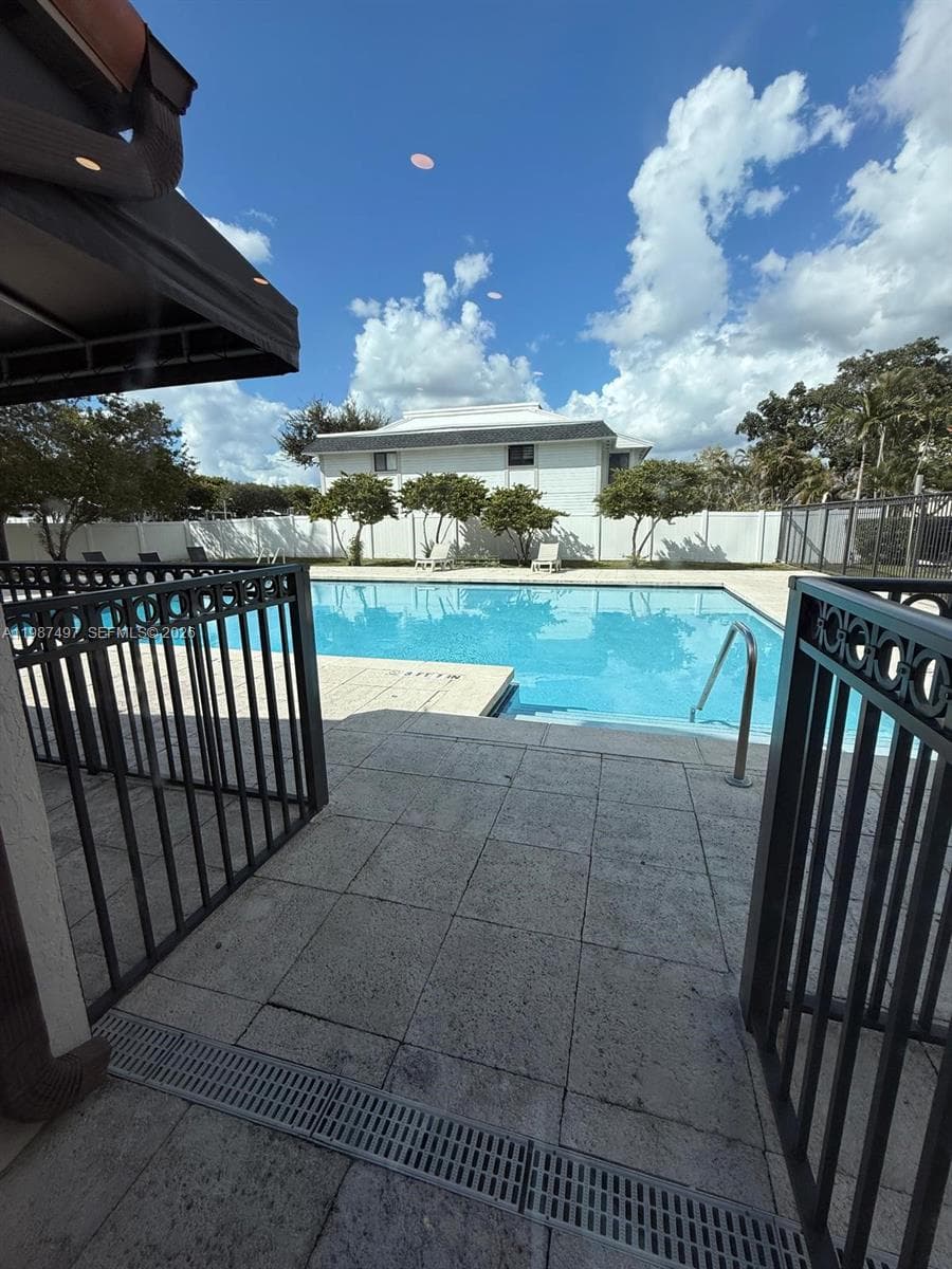 6045 NW 186th St # 115, Hialeah FL 33015 — 6