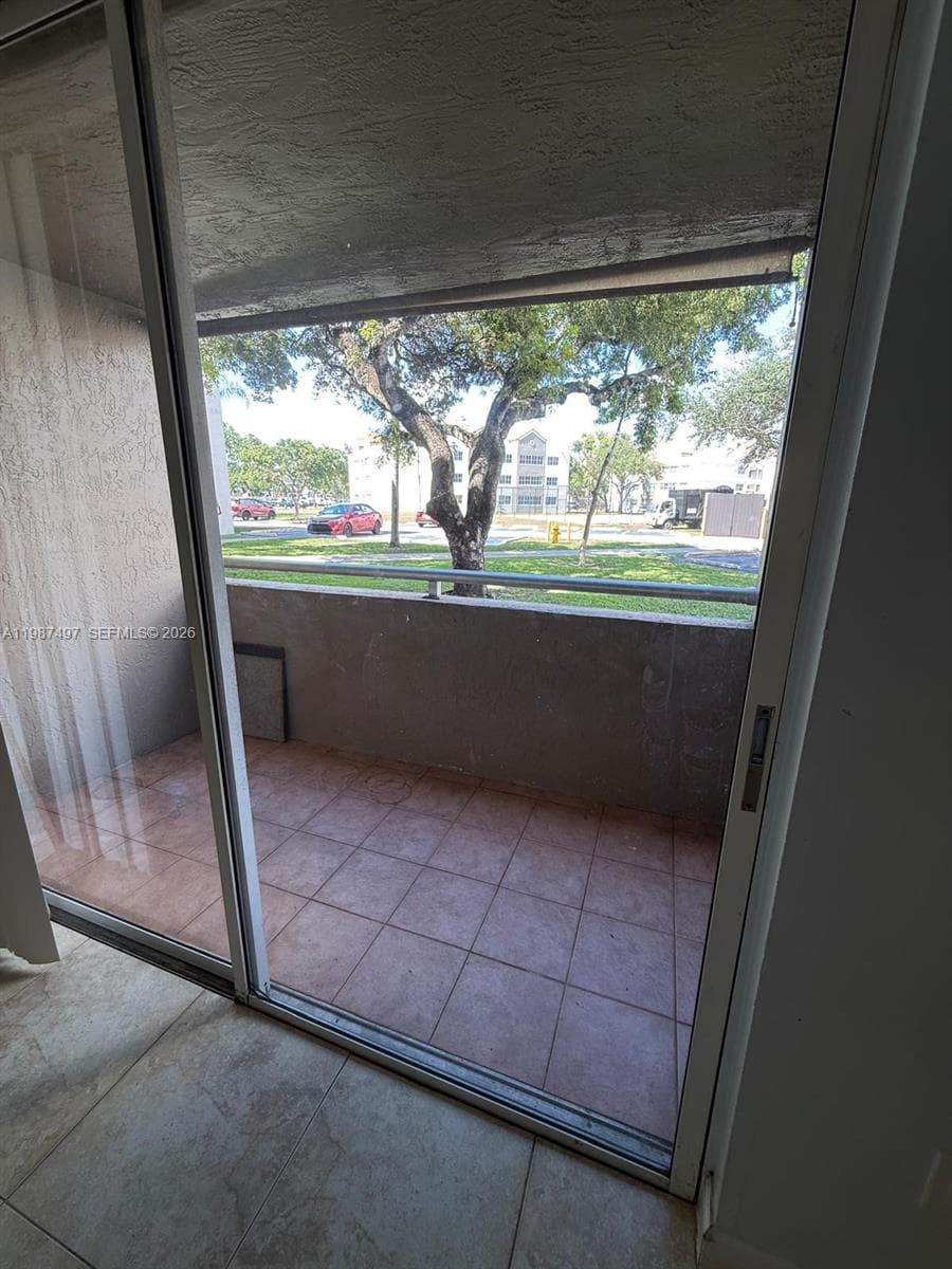 6045 NW 186th St # 115, Hialeah FL 33015 — 13