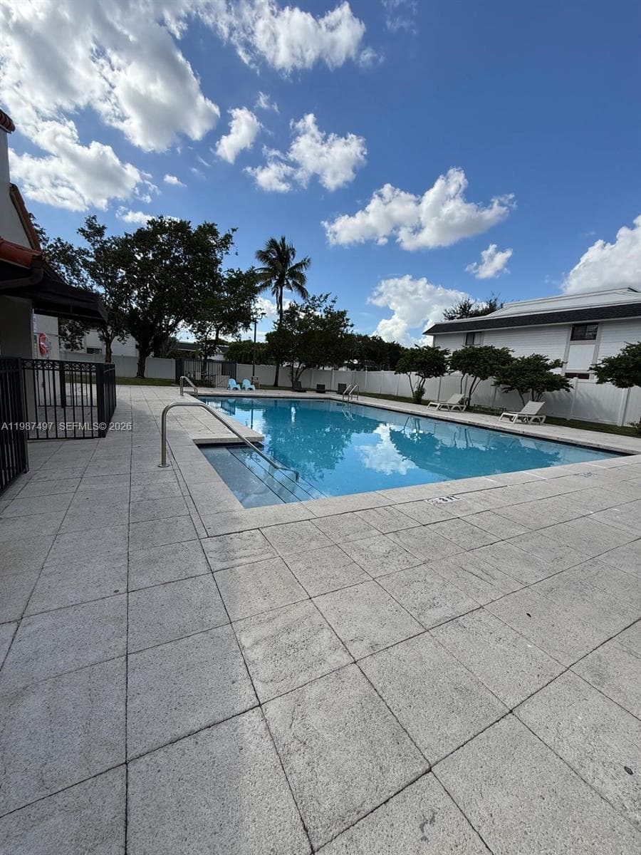 6045 NW 186th St # 115, Hialeah FL 33015 — 7