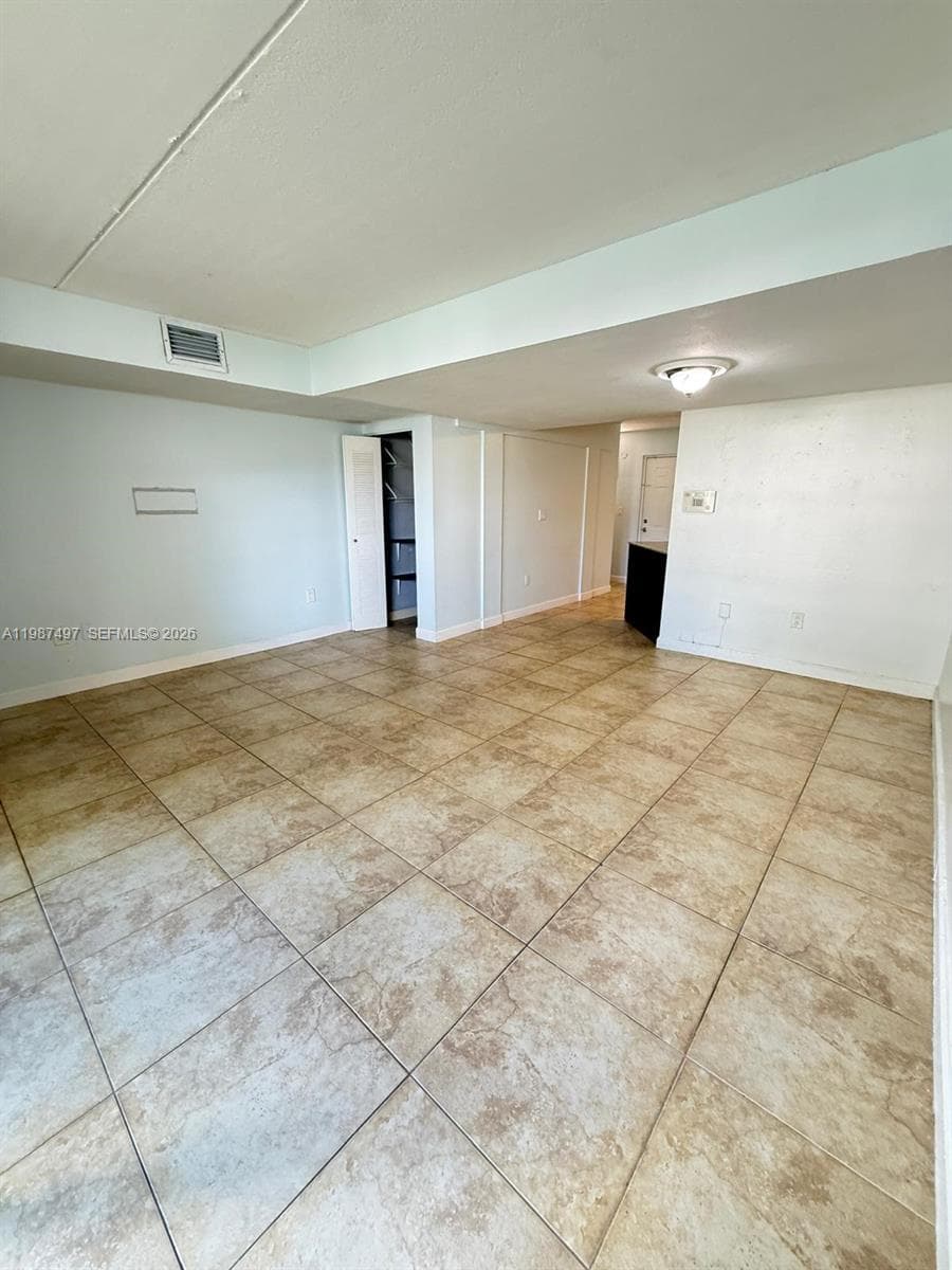 6045 NW 186th St # 115, Hialeah FL 33015 — 20