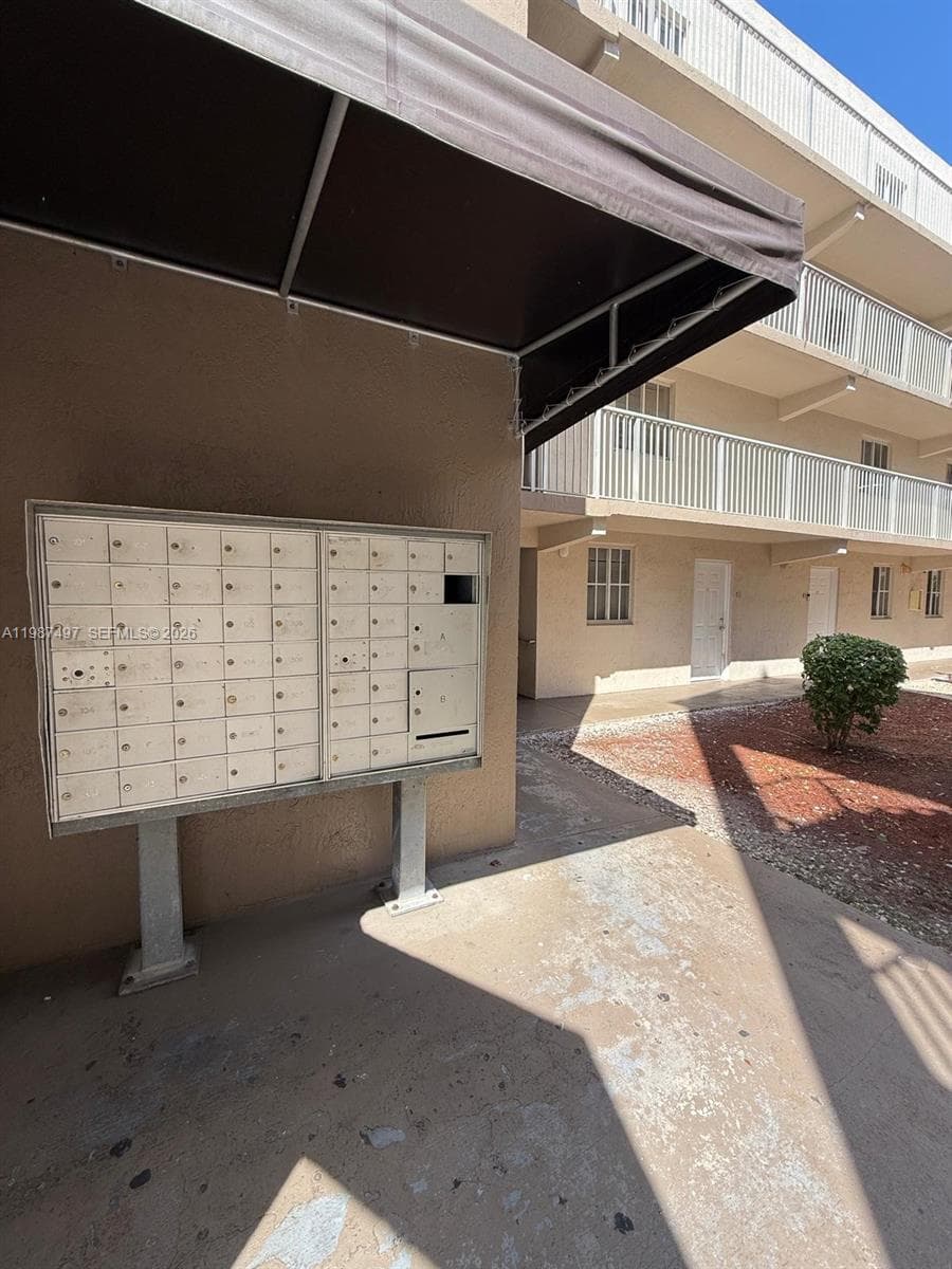 6045 NW 186th St # 115, Hialeah FL 33015 — 9