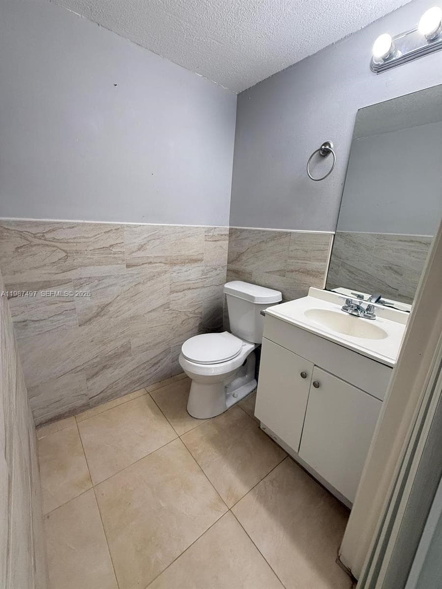 6045 NW 186th St # 115, Hialeah FL 33015 — 14