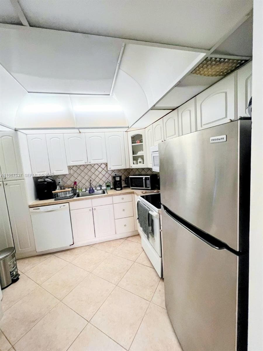 300 Bayview Dr # 915, Sunny Isles Beach FL 33160 — 5