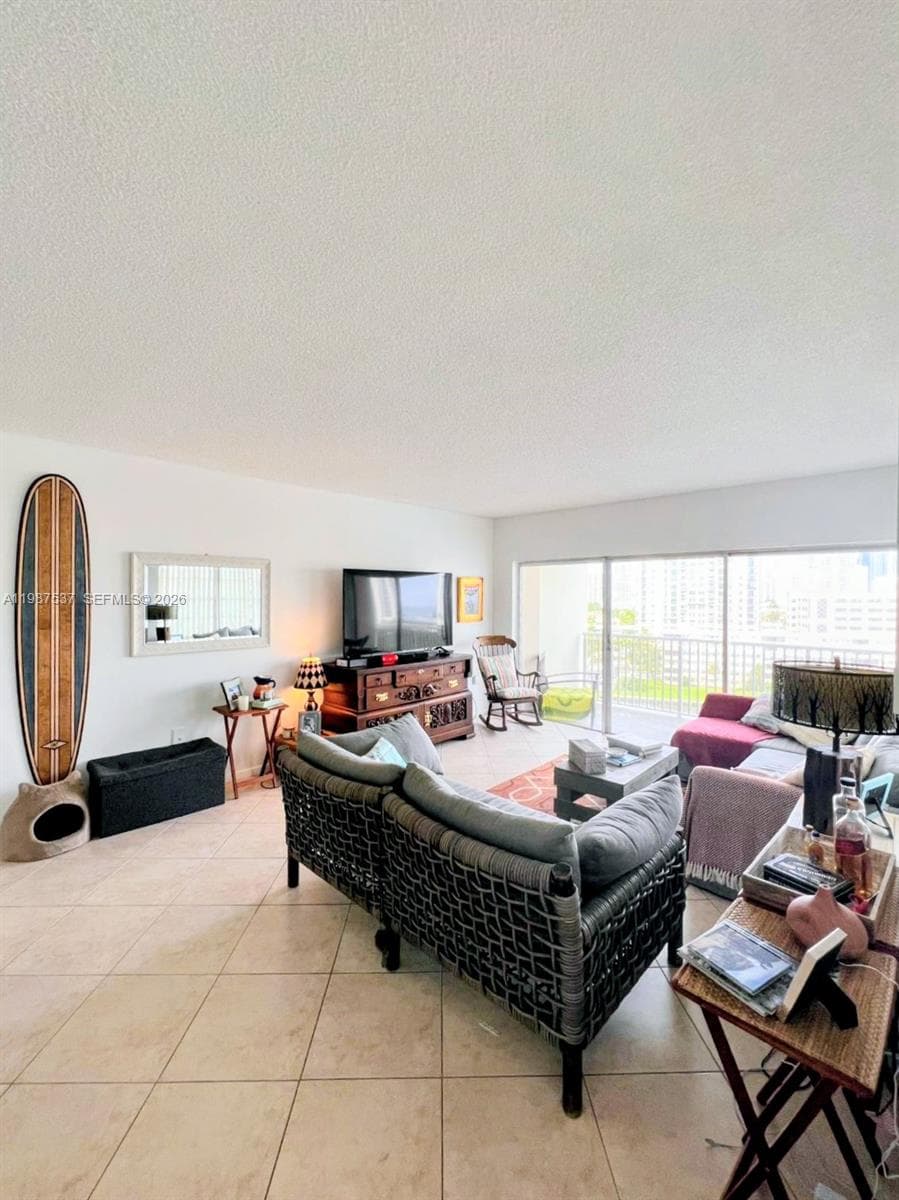 300 Bayview Dr # 915, Sunny Isles Beach FL 33160 — 9
