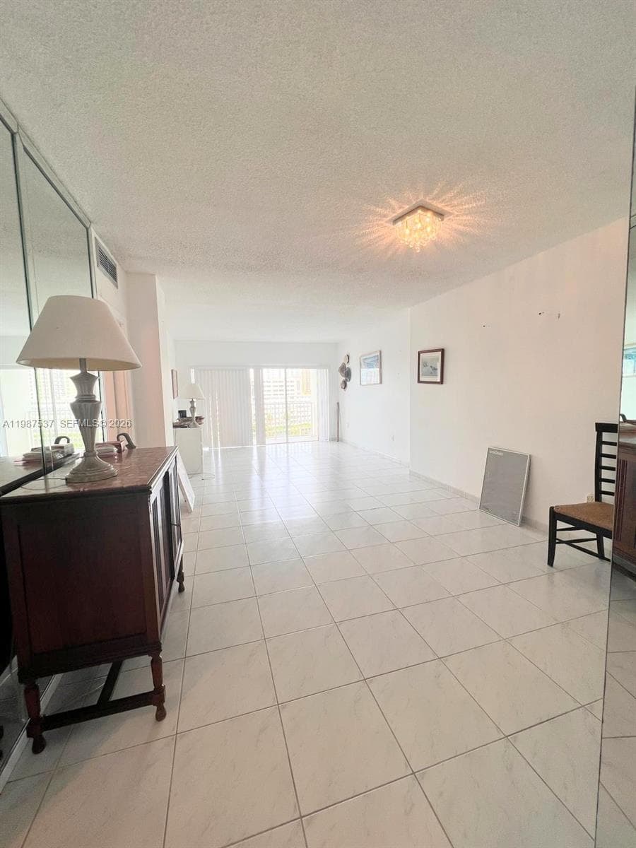 300 Bayview Dr # 915, Sunny Isles Beach FL 33160 — 10