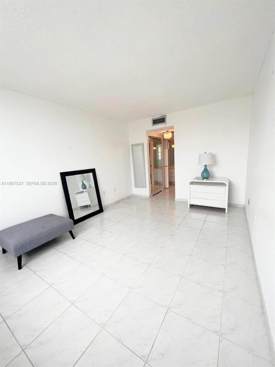 300 Bayview Dr # 915, Sunny Isles Beach FL 33160 — 11