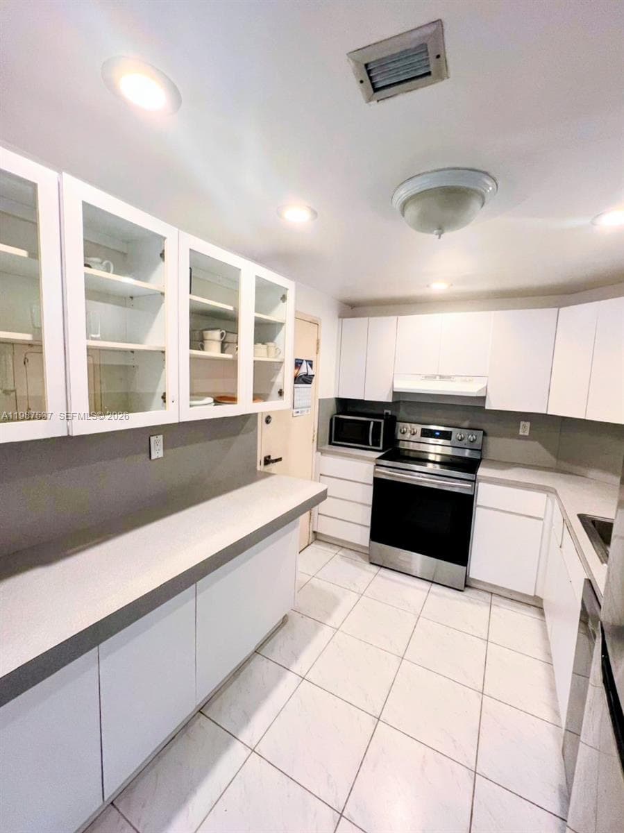 300 Bayview Dr # 915, Sunny Isles Beach FL 33160 — 4