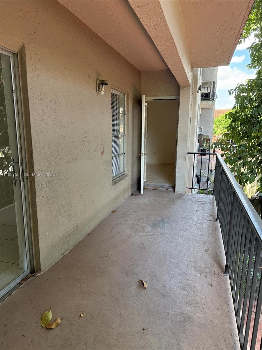 5755 W 20th Ave # 201, Hialeah FL 33012 — 22