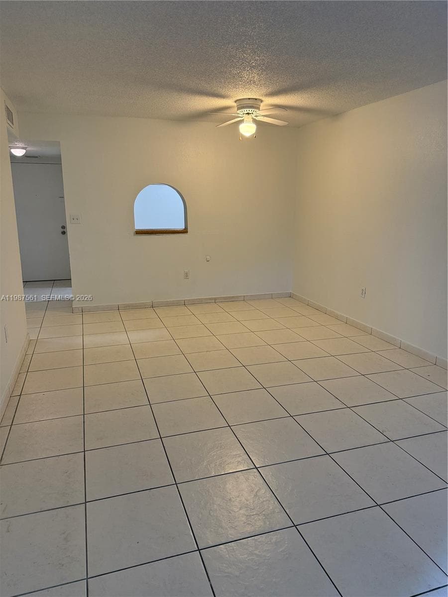 5755 W 20th Ave # 201, Hialeah FL 33012 — 1