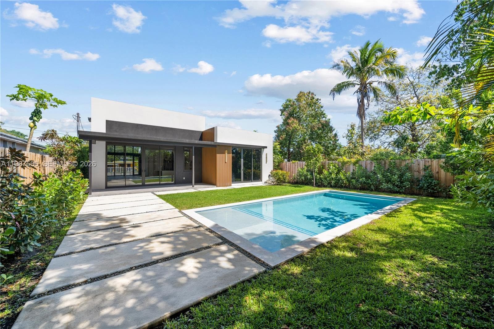 412 NW 47th St, Miami FL 33127 — 46