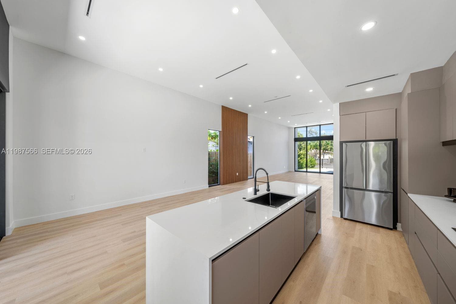 412 NW 47th St, Miami FL 33127 — 16