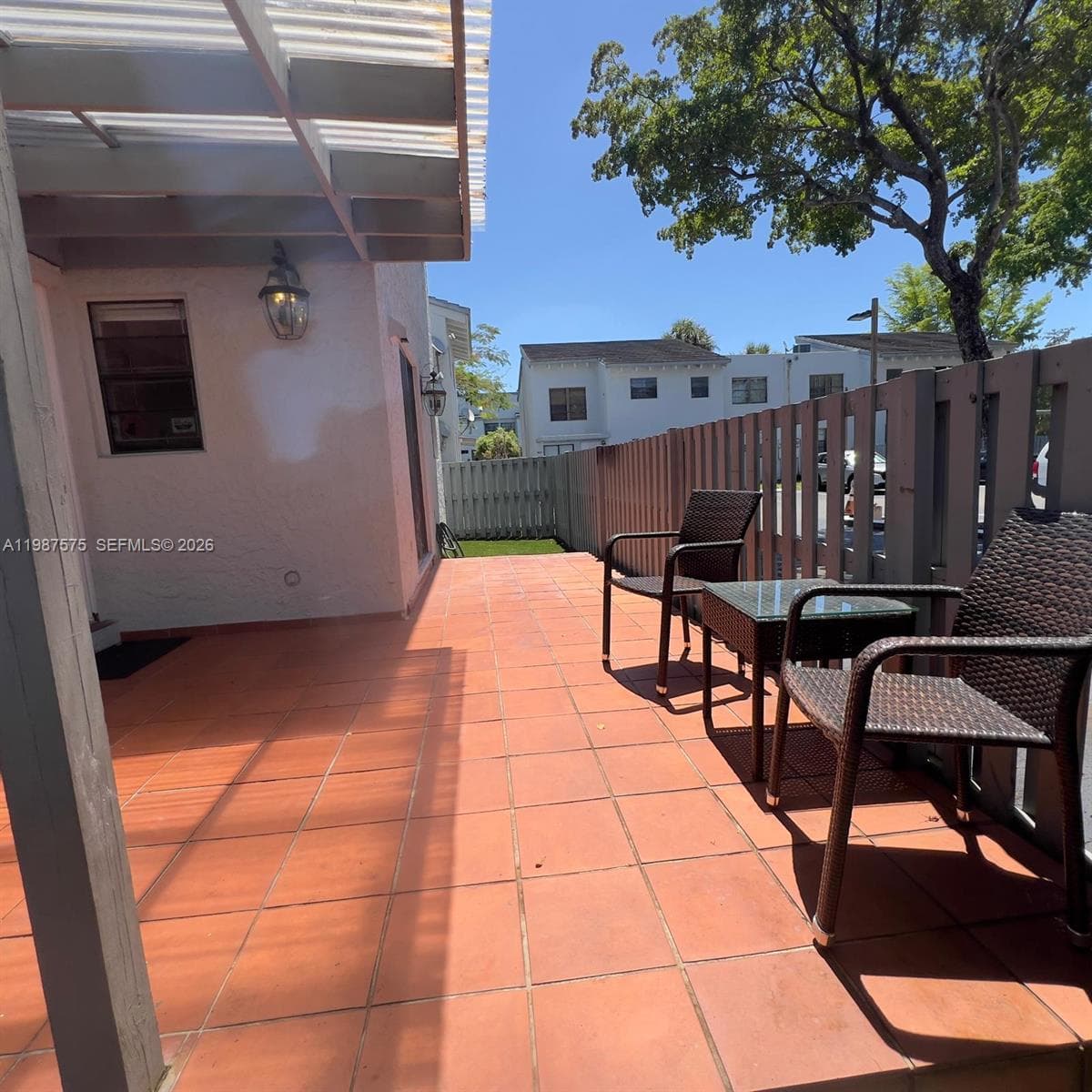 10550 NW 7th Ter # B7, Miami FL 33172 — 3