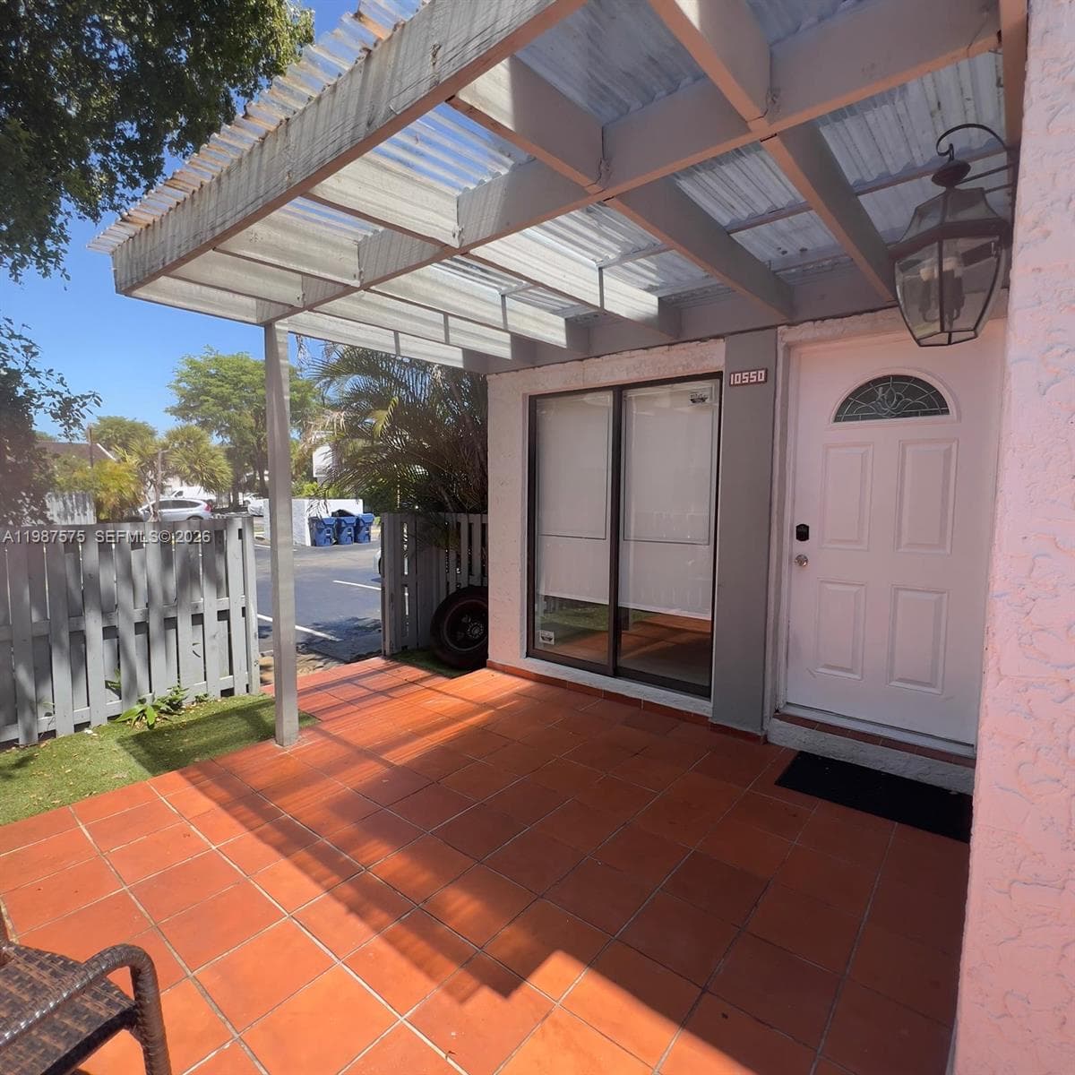 10550 NW 7th Ter # B7, Miami FL 33172 — 1