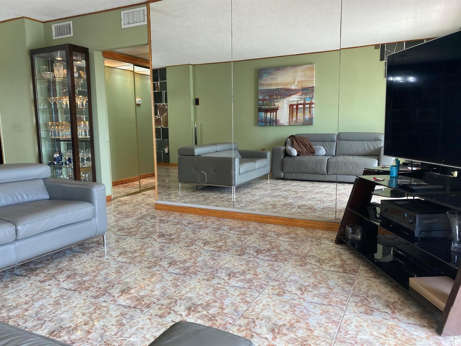 400 Kings Point Drive # 1423, Sunny Isles Beach FL 33160 — 26