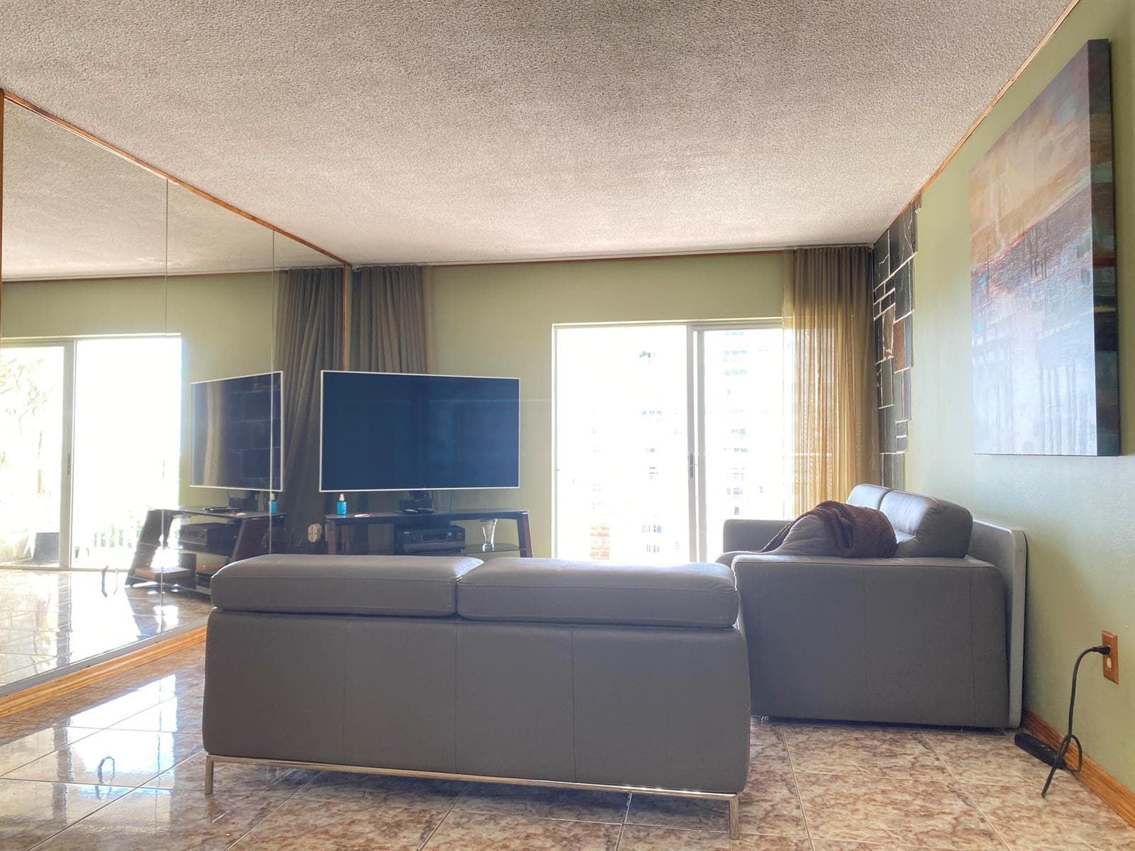 400 Kings Point Drive # 1423, Sunny Isles Beach FL 33160 — 24