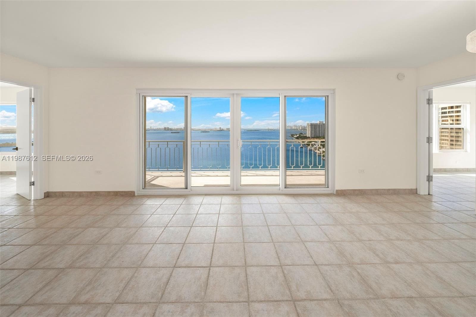 11111 Biscayne Blvd # 19D, Miami FL 33181 — 2