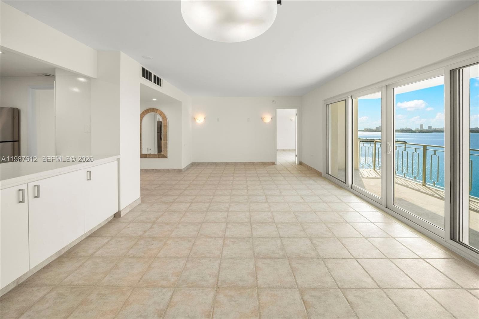 11111 Biscayne Blvd # 19D, Miami FL 33181 — 12