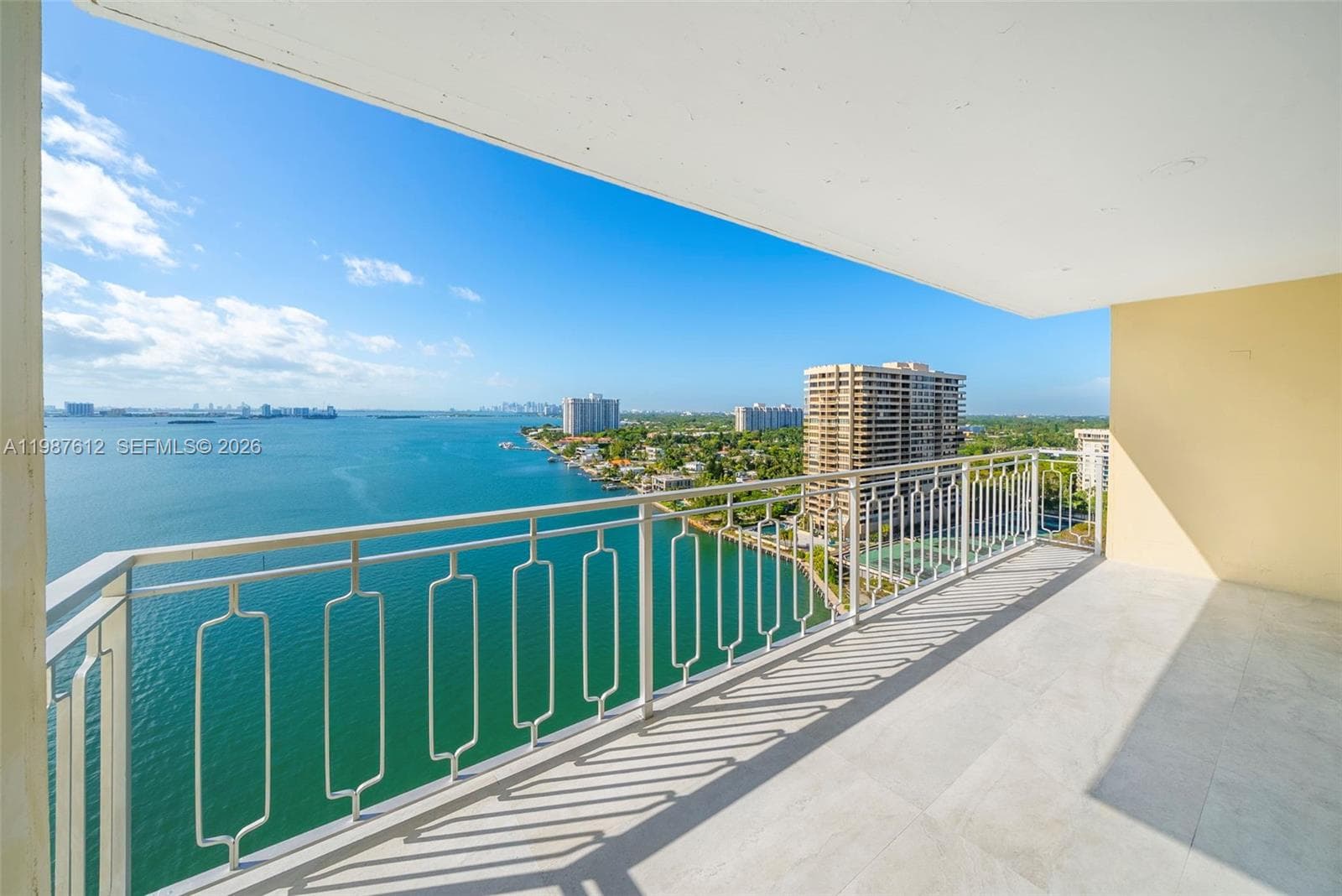 11111 Biscayne Blvd # 19D, Miami FL 33181 — 1