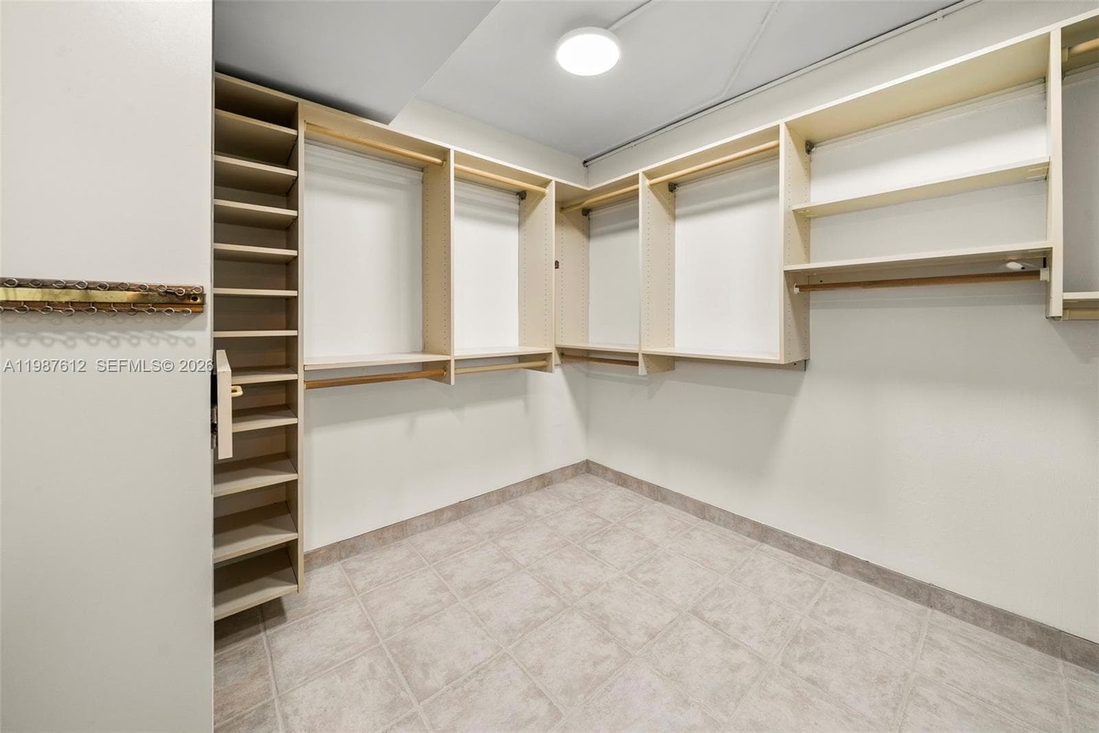 11111 Biscayne Blvd # 19D, Miami FL 33181 — 10