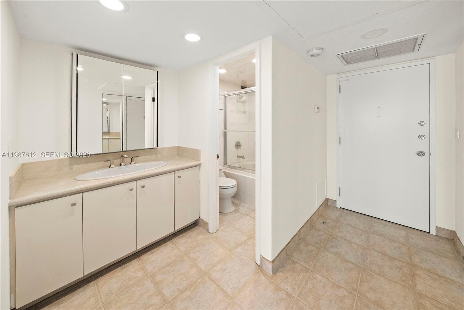 11111 Biscayne Blvd # 19D, Miami FL 33181 — 14