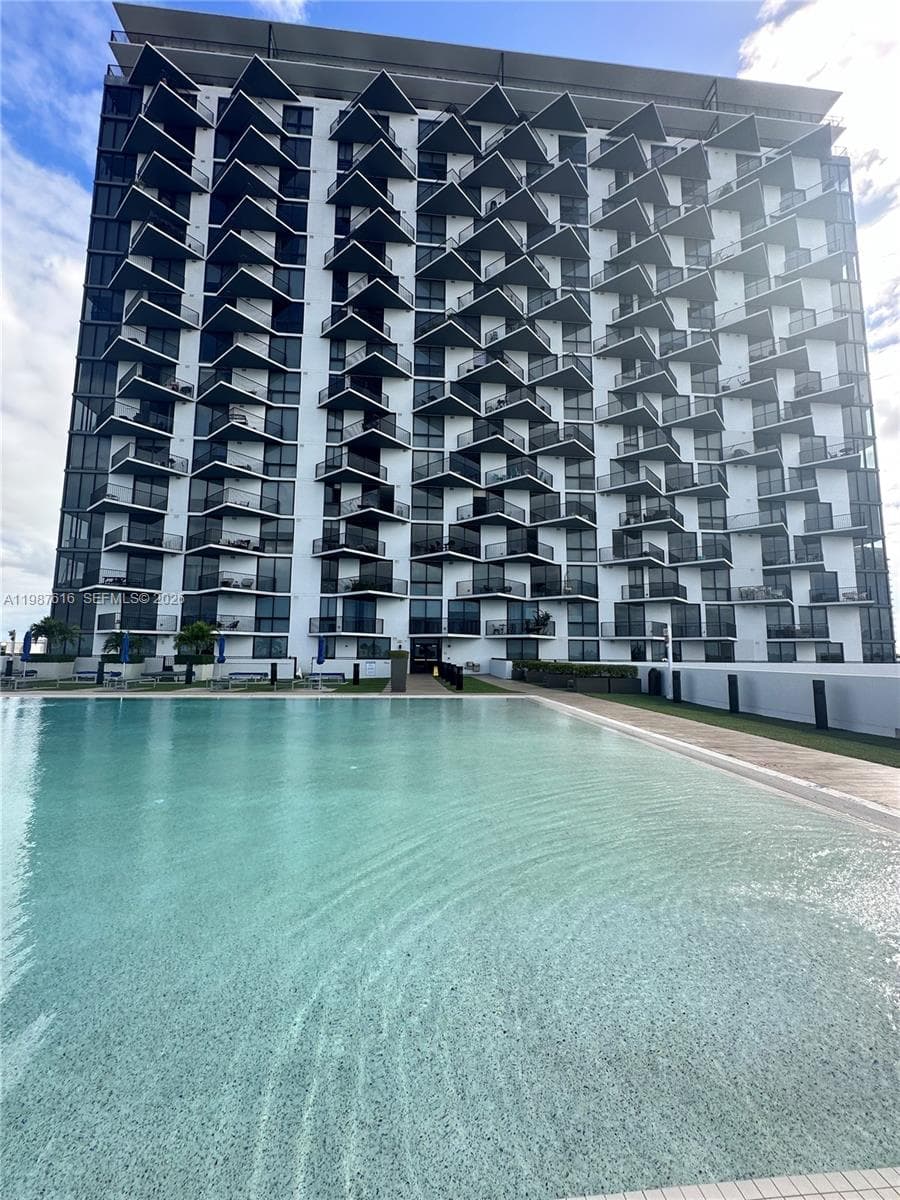 5300 NW 85th Ave # 409, Doral FL 33166 — 15
