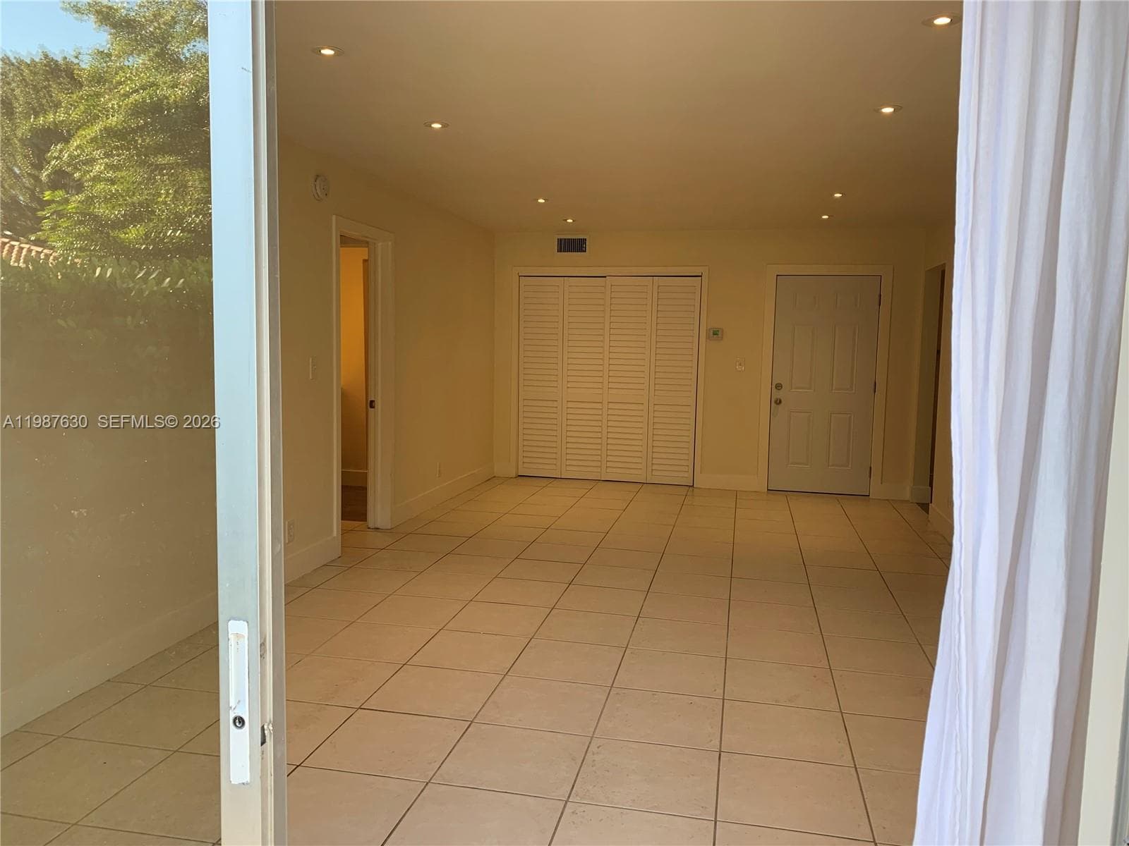 1200 Mariposa Ave # E104, Coral Gables FL 33146 — 10