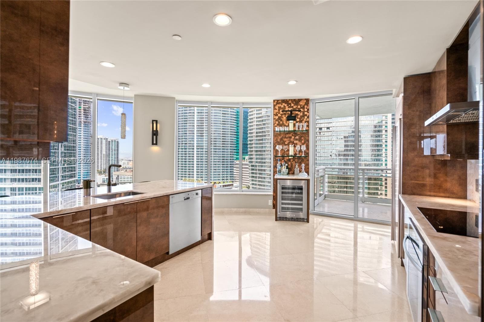 901 Brickell Key Blvd # 2804, Miami FL 33131 — 86
