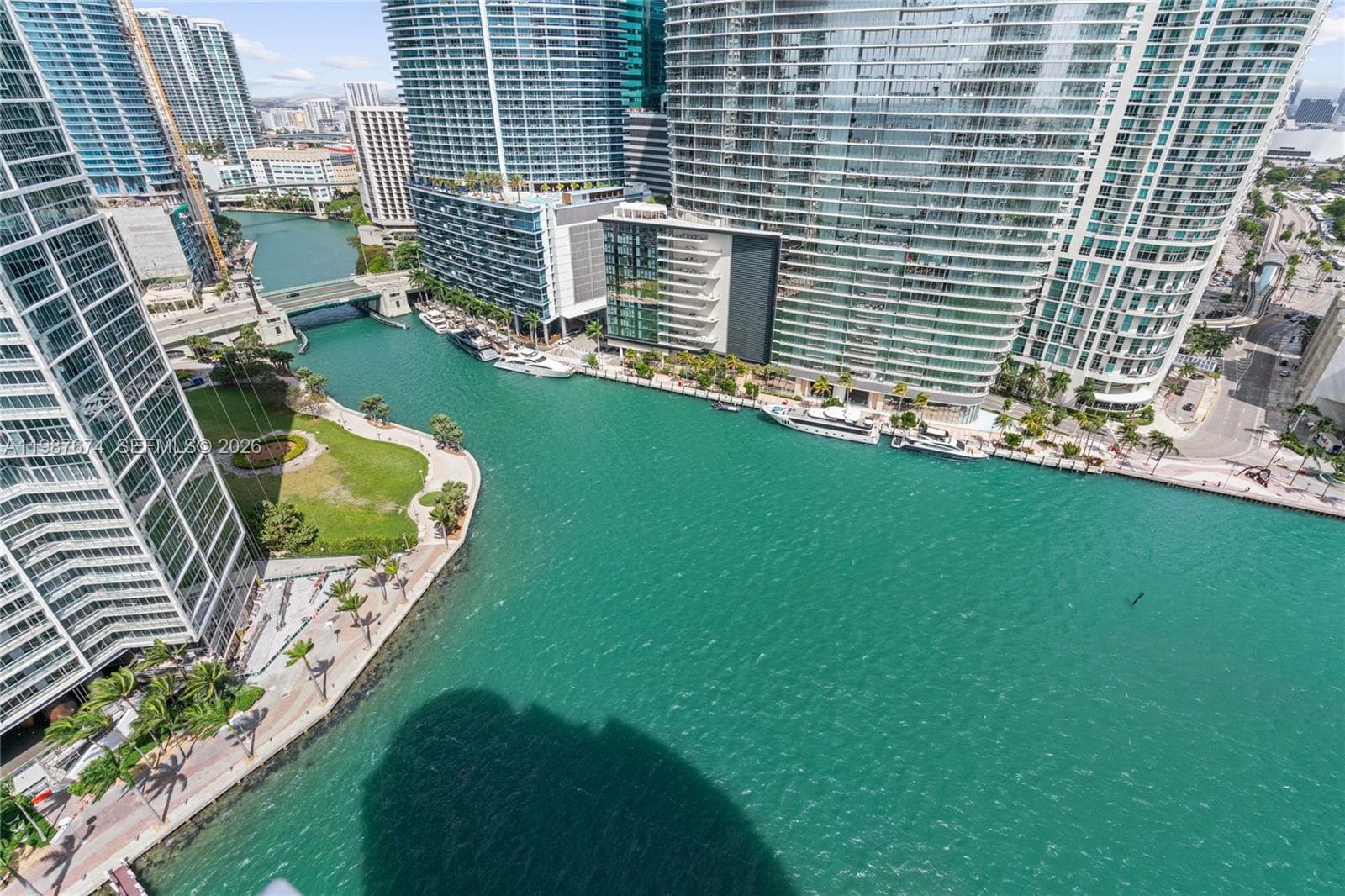 901 Brickell Key Blvd # 2804, Miami FL 33131 — 48