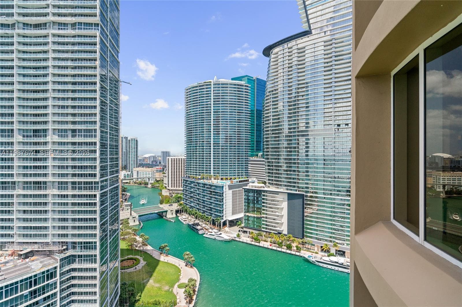 901 Brickell Key Blvd # 2804, Miami FL 33131 — 83