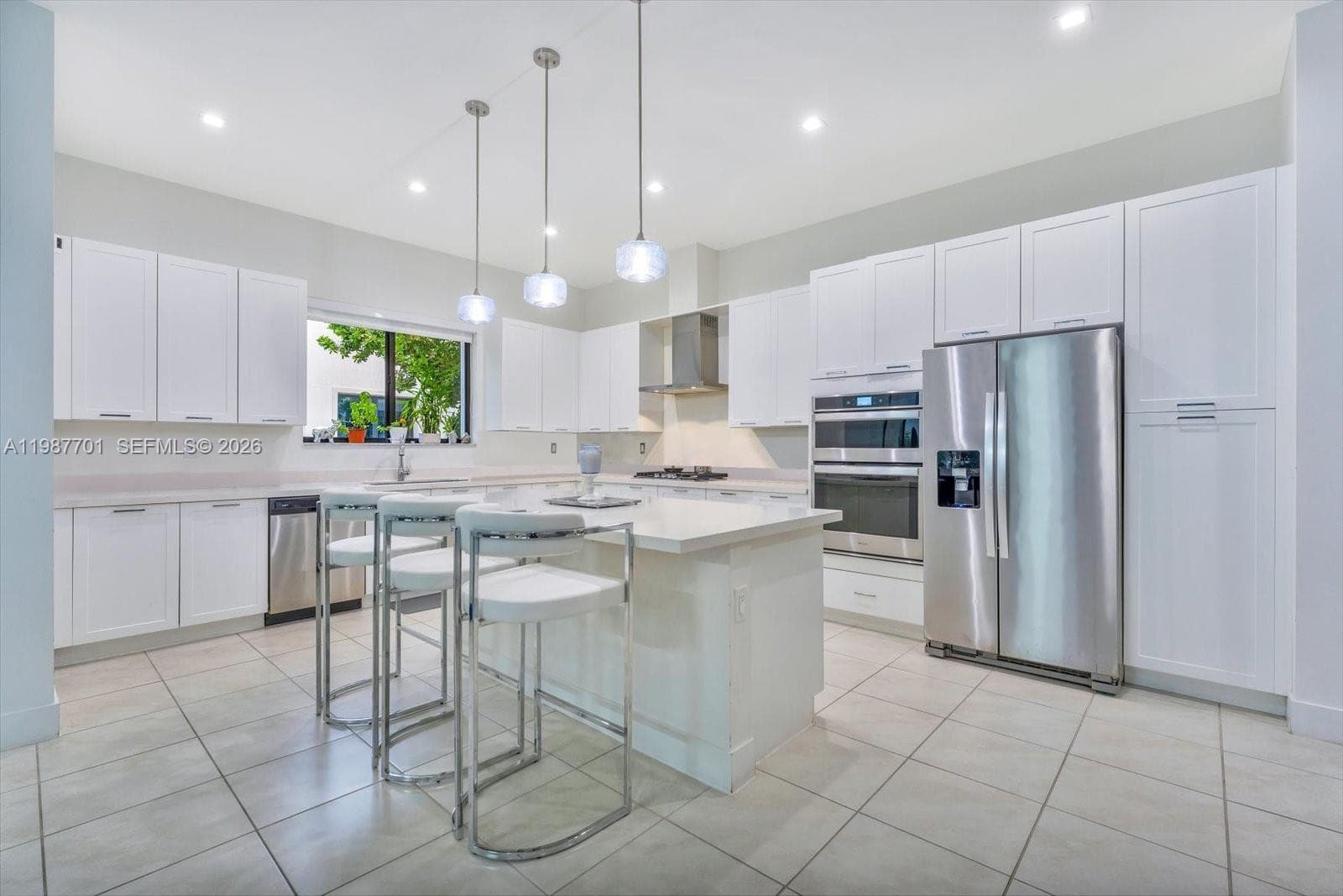 4346 NW 81st Ave, Doral FL 33166 — 5