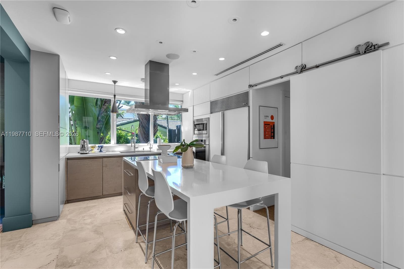 140 Hampton Ln, Key Biscayne FL 33149 — 11
