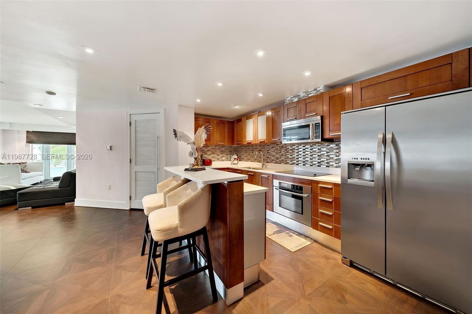 448 Ocean Dr # 302, Miami Beach FL 33139 — 3