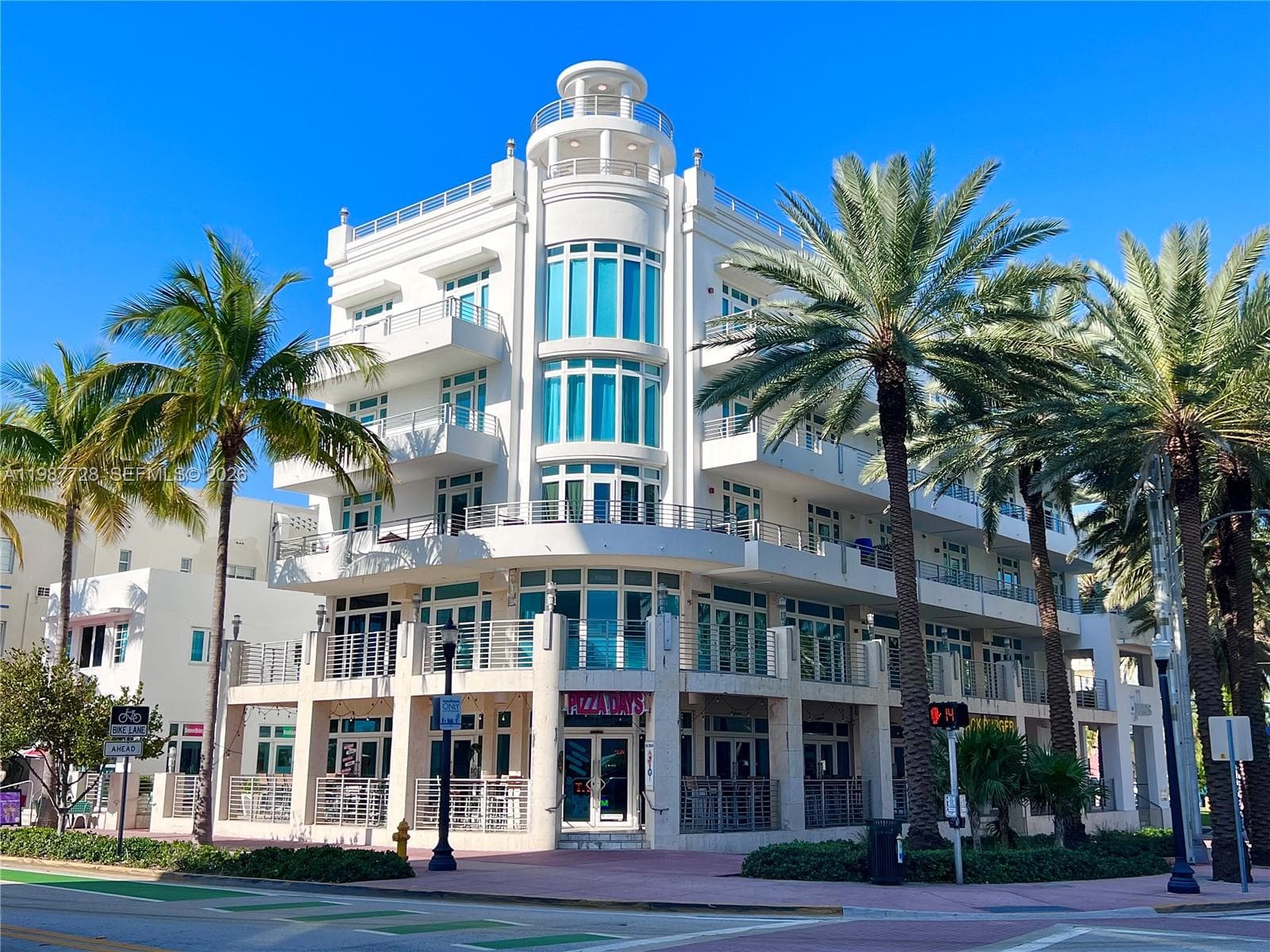 448 Ocean Dr # 302, Miami Beach FL 33139 — 1