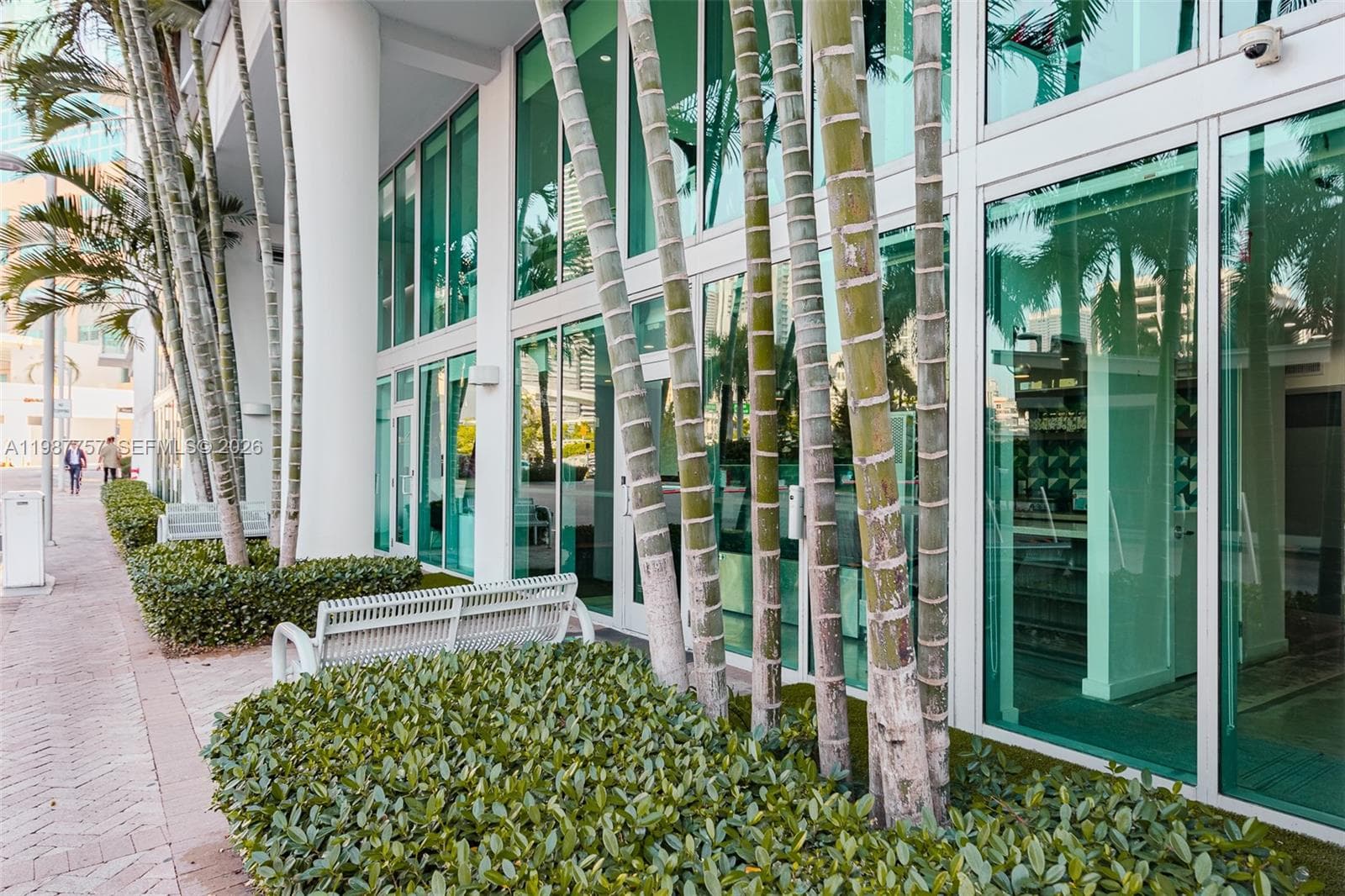 350 S Miami Avenue, Miami FL 33130 — 1