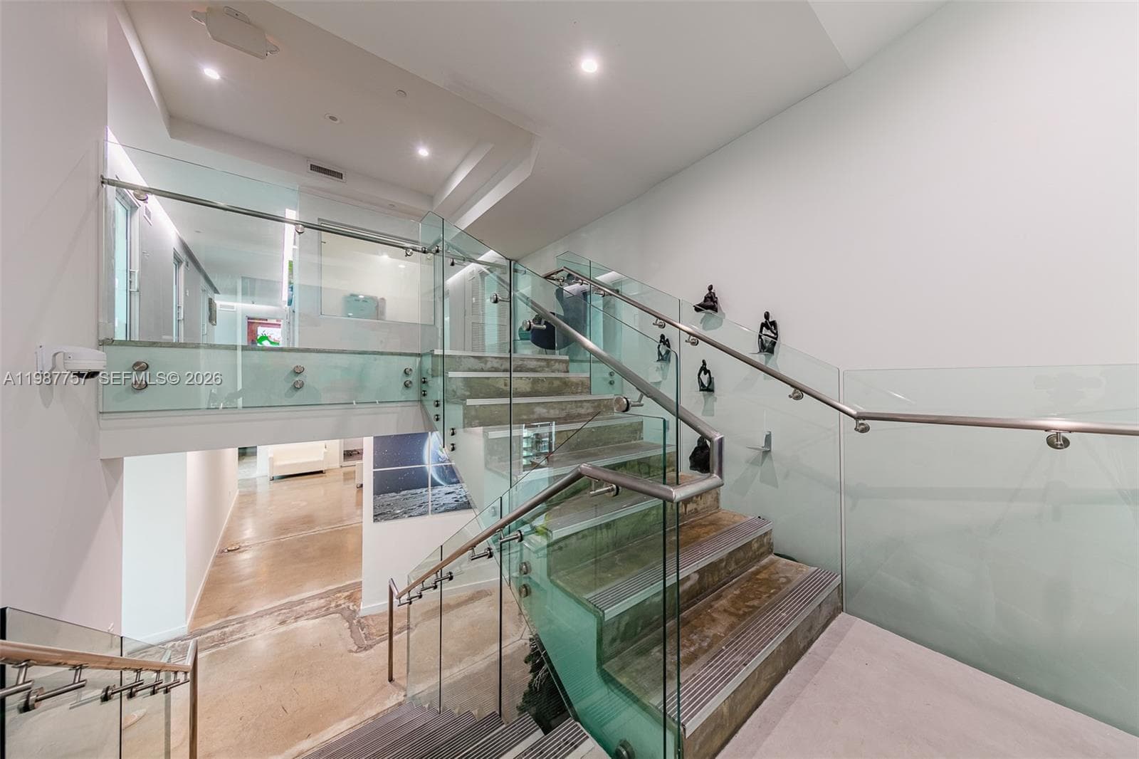 350 S Miami Avenue, Miami FL 33130 — 5