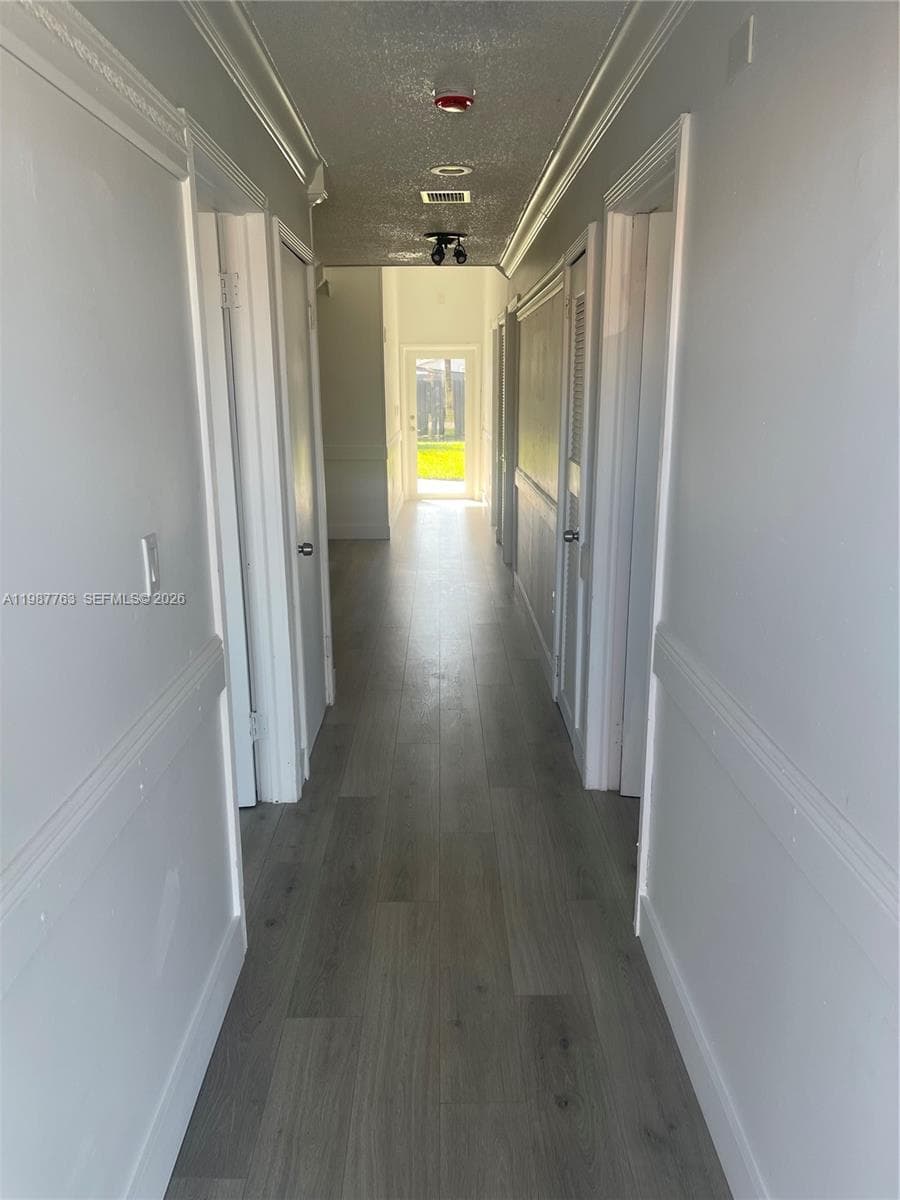 20700 SW 122nd Ave, Miami FL 33177 — 2
