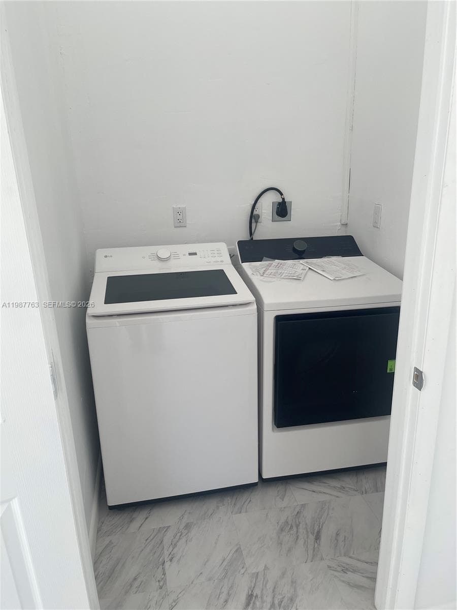 20700 SW 122nd Ave, Miami FL 33177 — 16