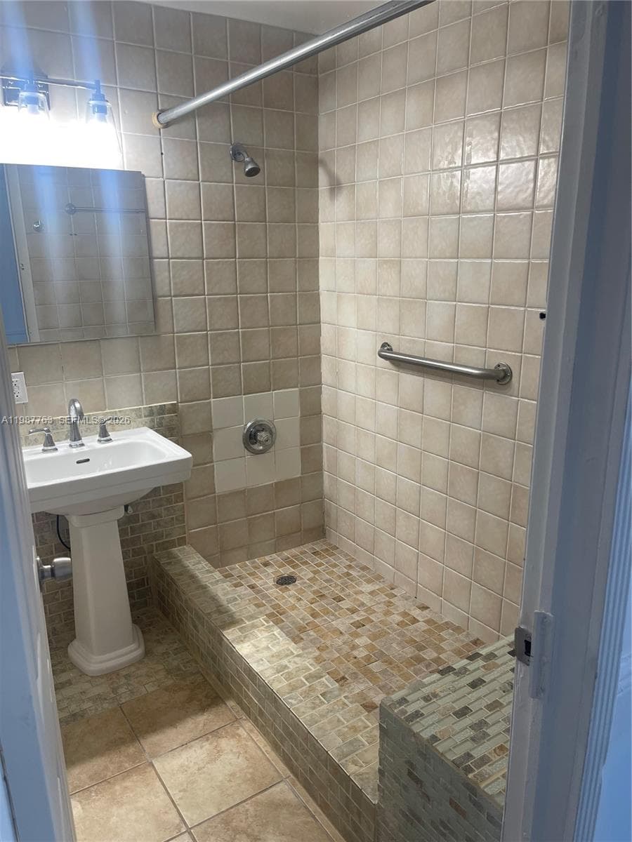 20700 SW 122nd Ave, Miami FL 33177 — 3