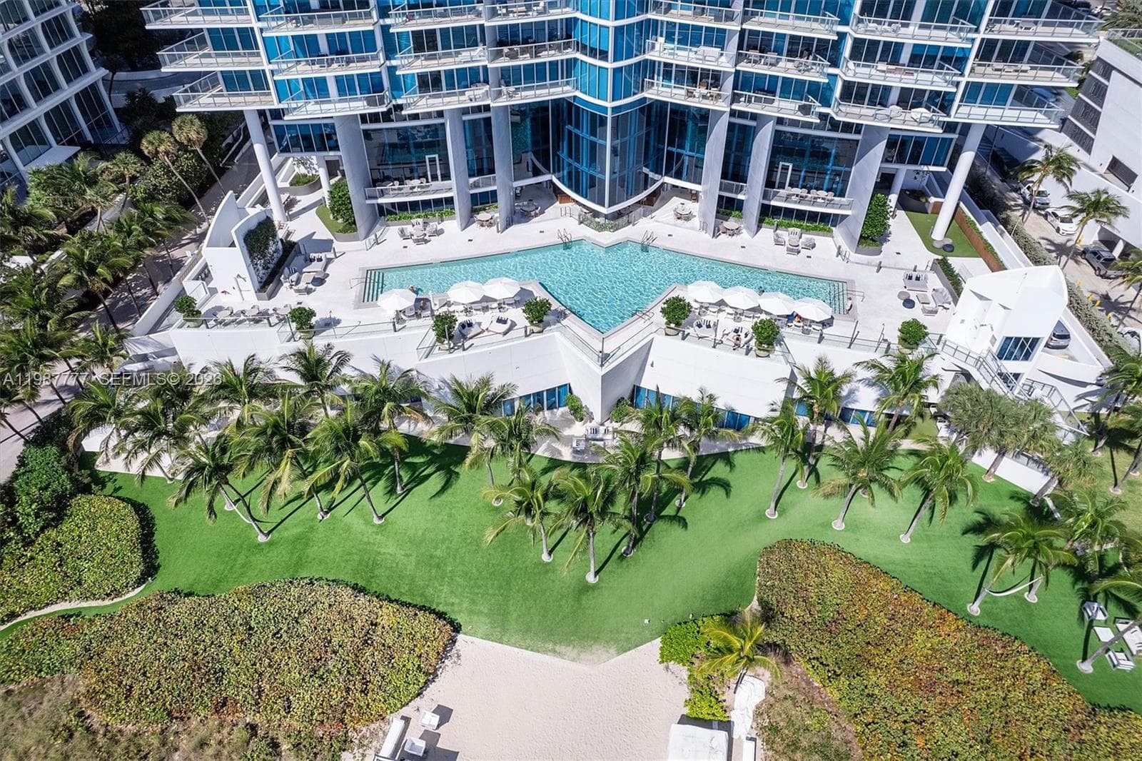 17001 Collins Ave # 2702, Sunny Isles Beach FL 33160 — 30