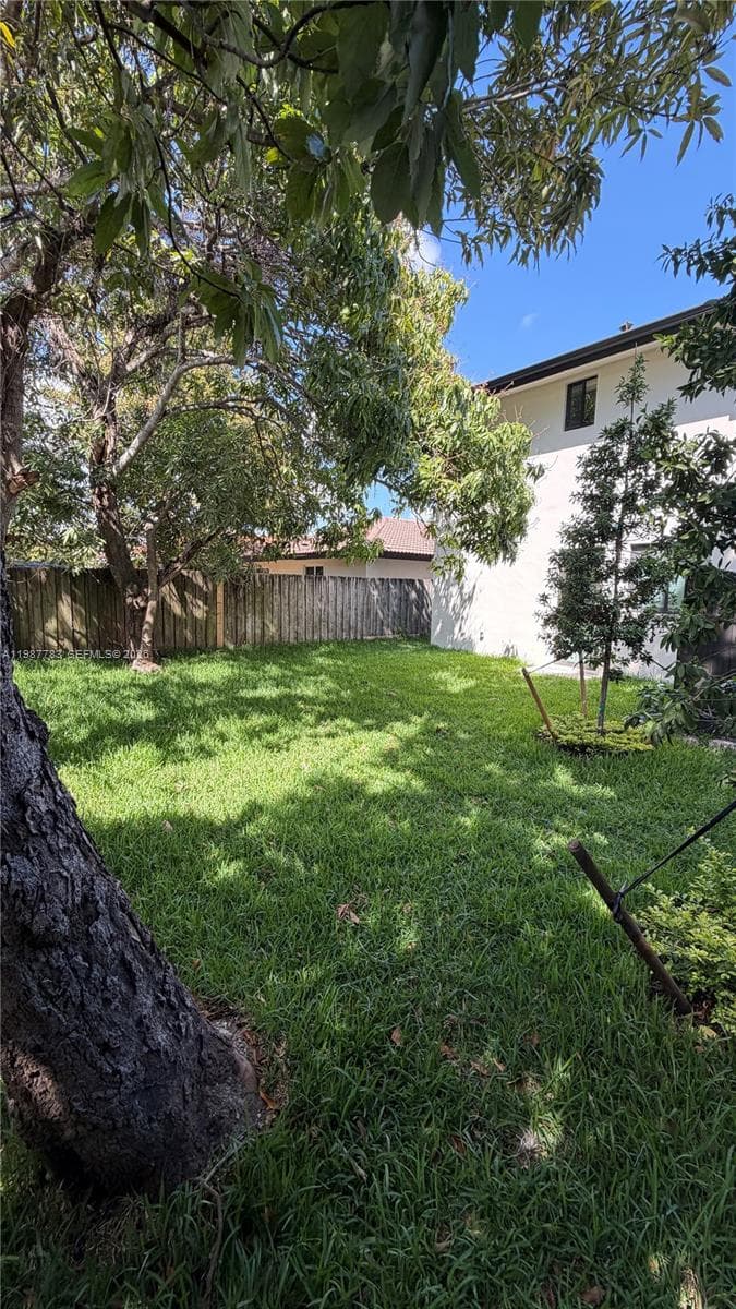 102 PL SW 18340, Perrine FL 33157 — 6