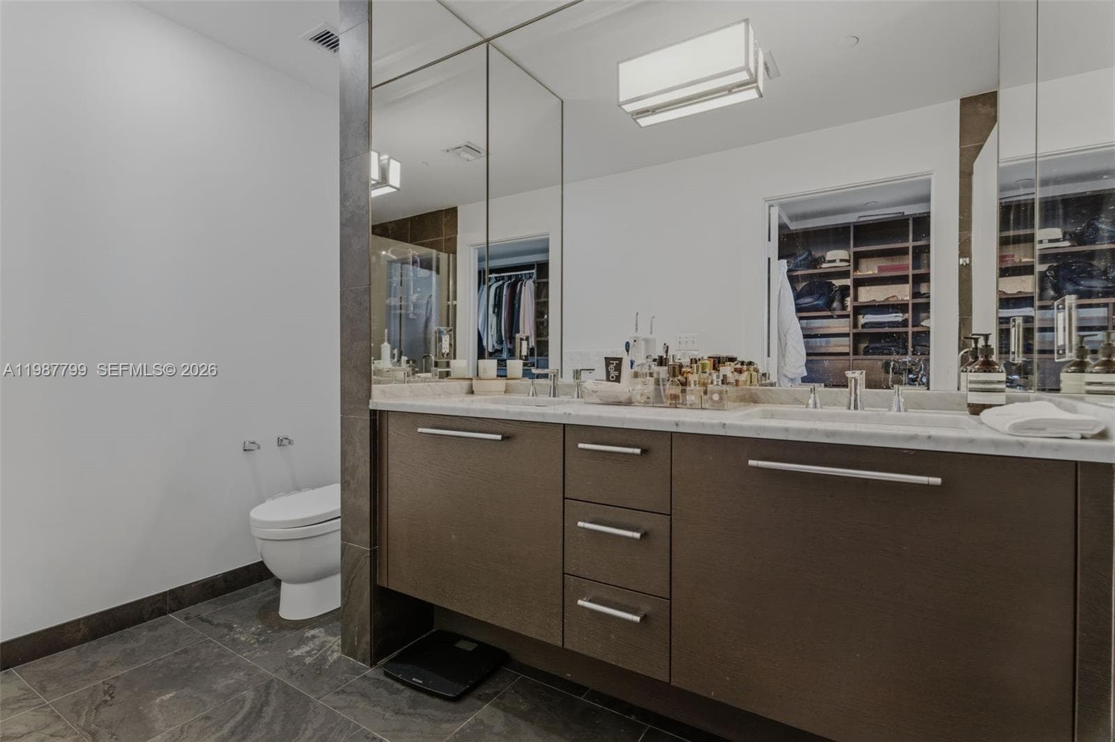 900 Biscayne Blvd # 4308, Miami FL 33132 — 22