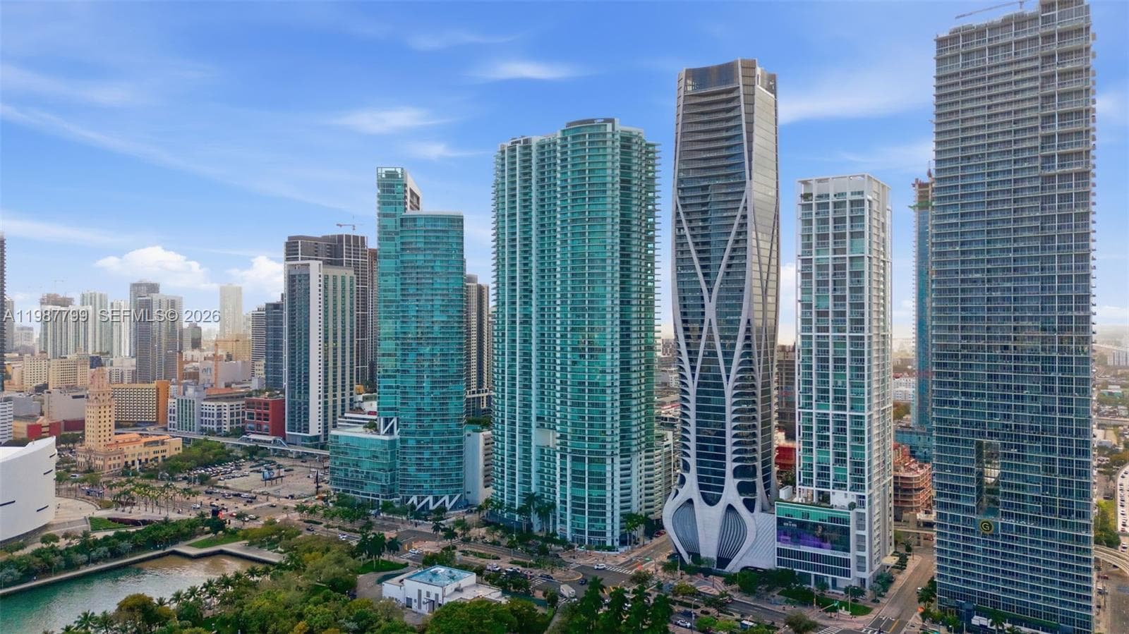 900 Biscayne Blvd # 4308, Miami FL 33132 — 34
