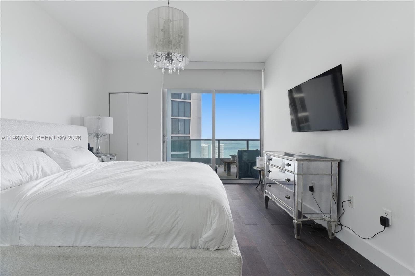 900 Biscayne Blvd # 4308, Miami FL 33132 — 19